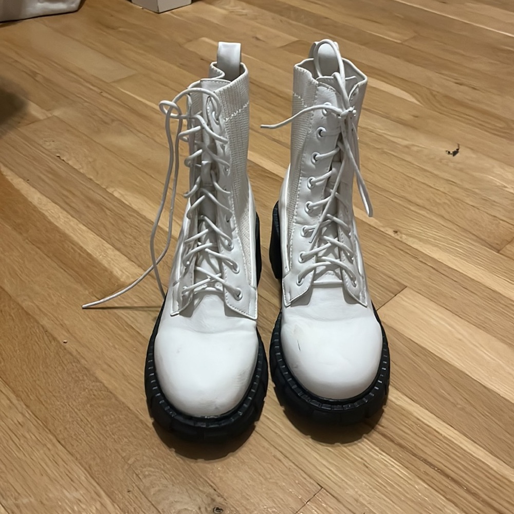 Windsor boots - Picture 3 of 5